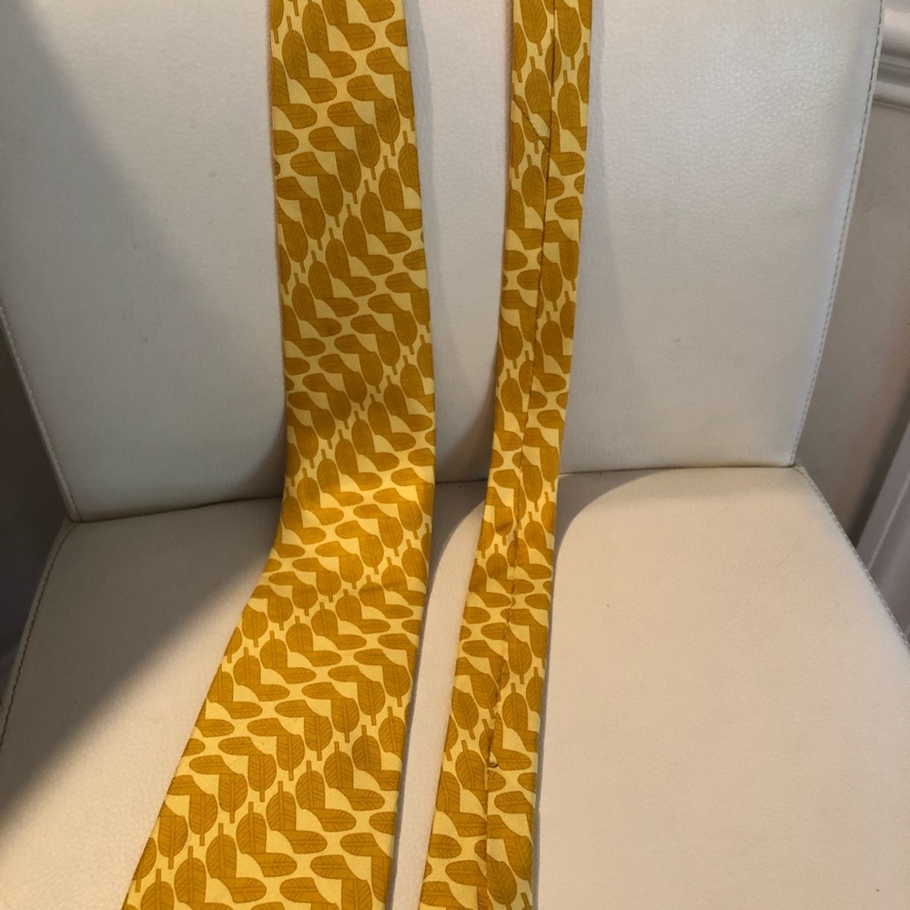 (Sold)Gucci Silk Tie - Picture 6 of 8